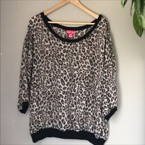 Mix & Co Sheer Leopard Print Top